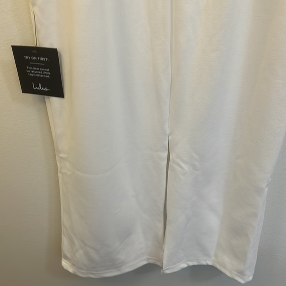 White midi dress with bows on the back - Picture 8 of 12